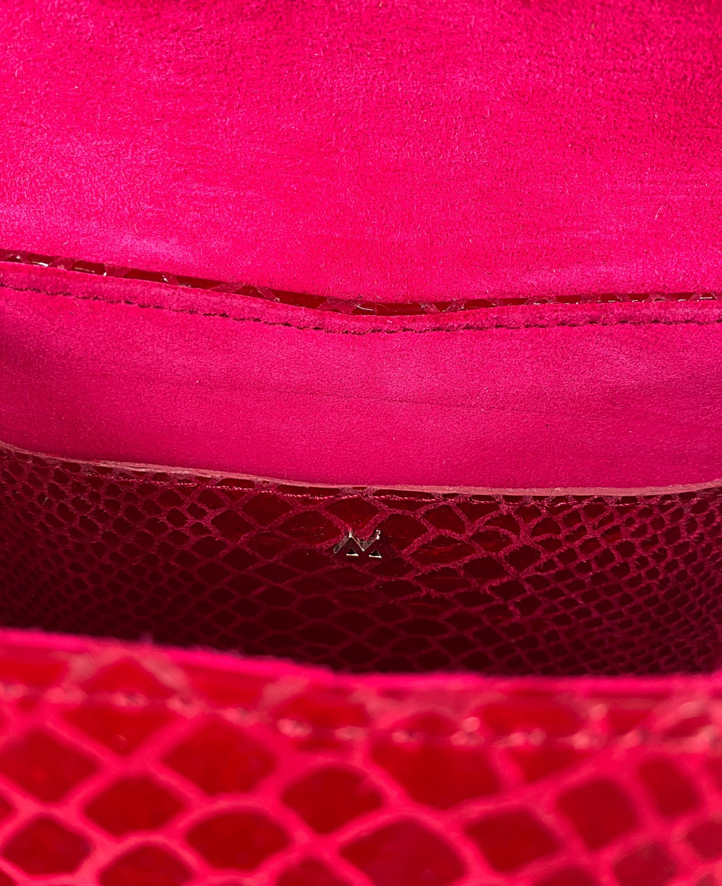 FUSHIA PINK SNAKESKIN ESE MINI