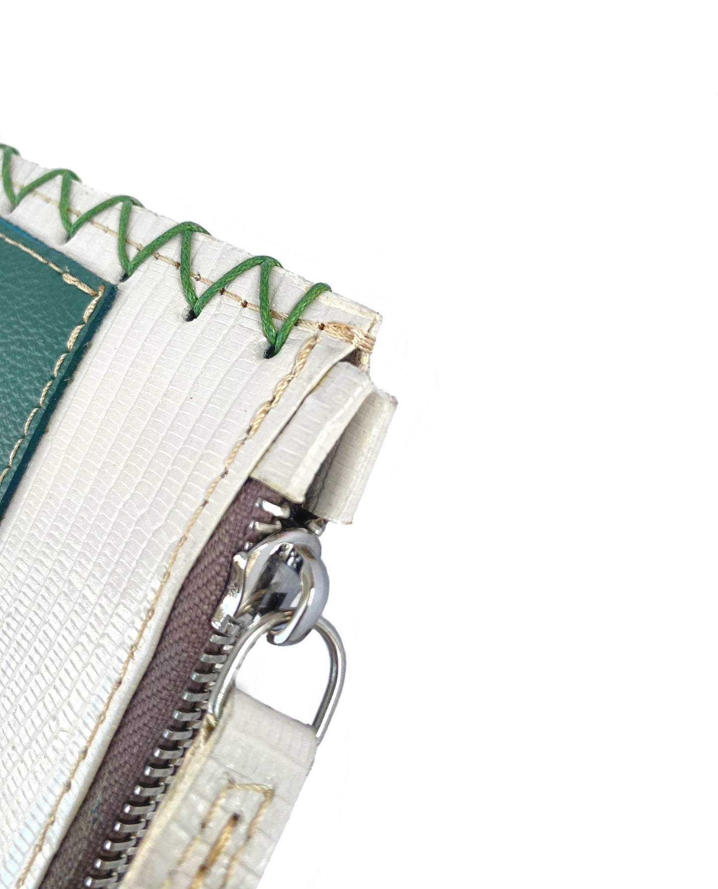 CREAM & GREEN GEO FLAT POUCH