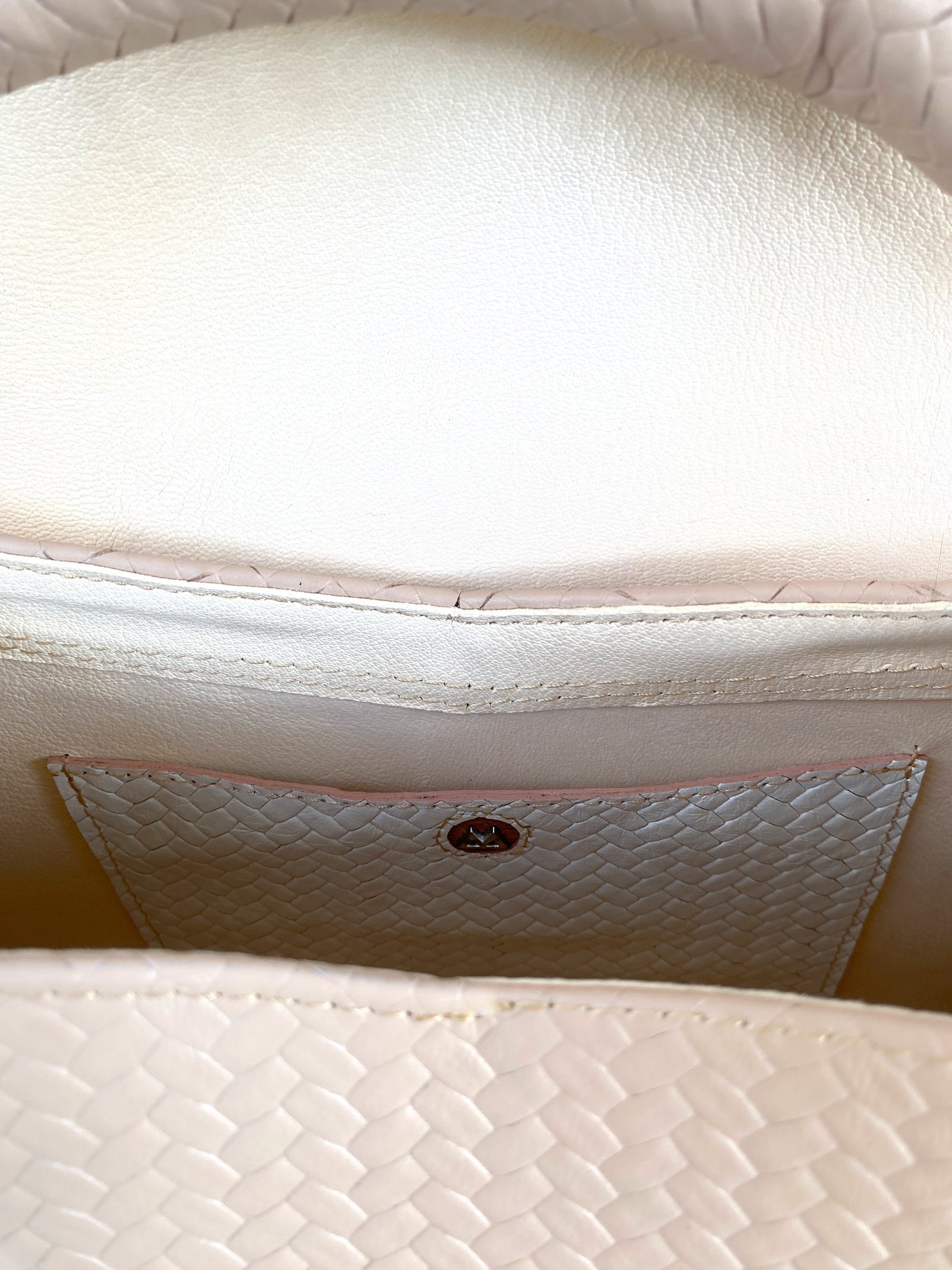 MILKY WAY ESE MIDI TOP HANDLE