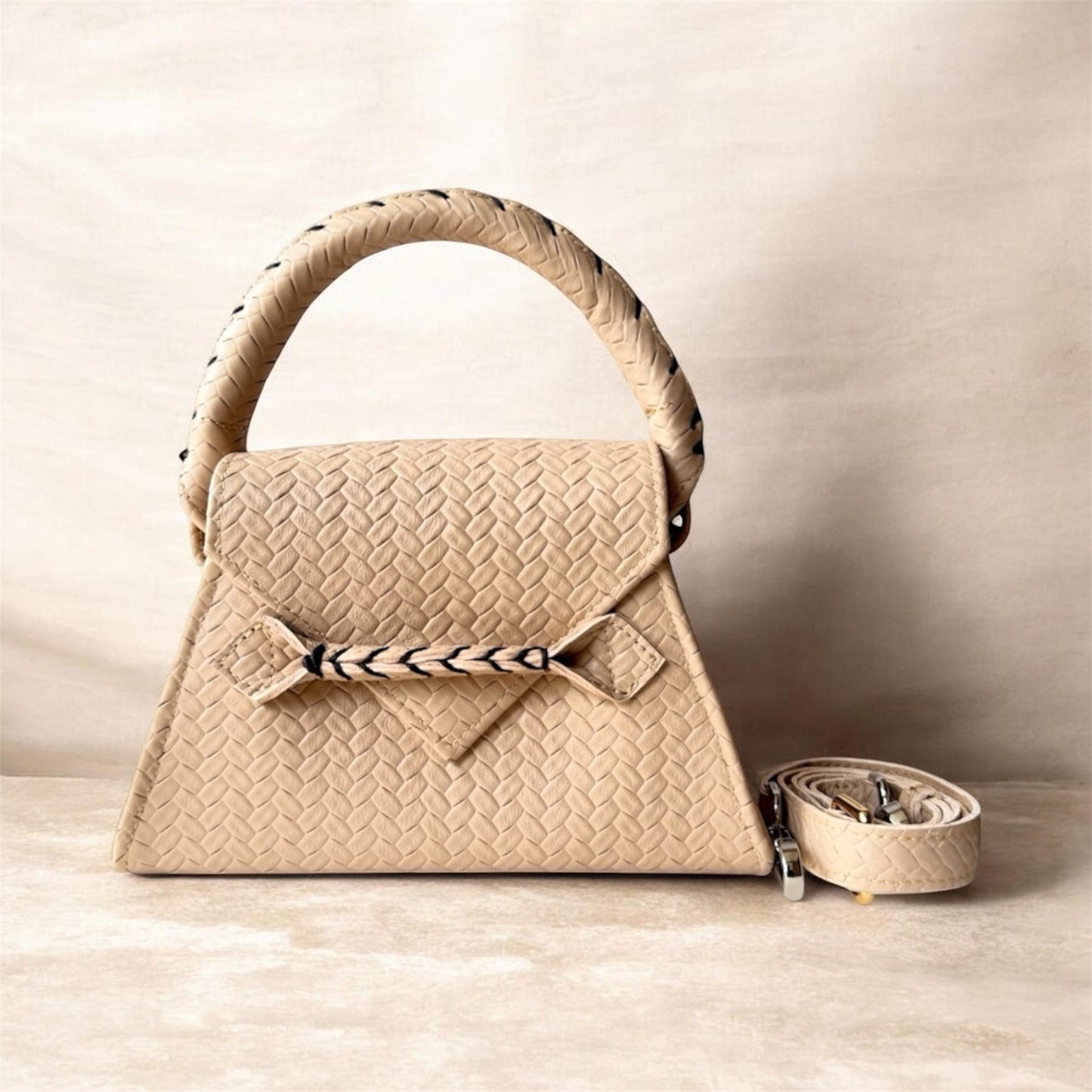 Cream Ese Toy Top Handle